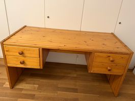 Schreibtisch Holz mit 4 Schubladen guter Zustand