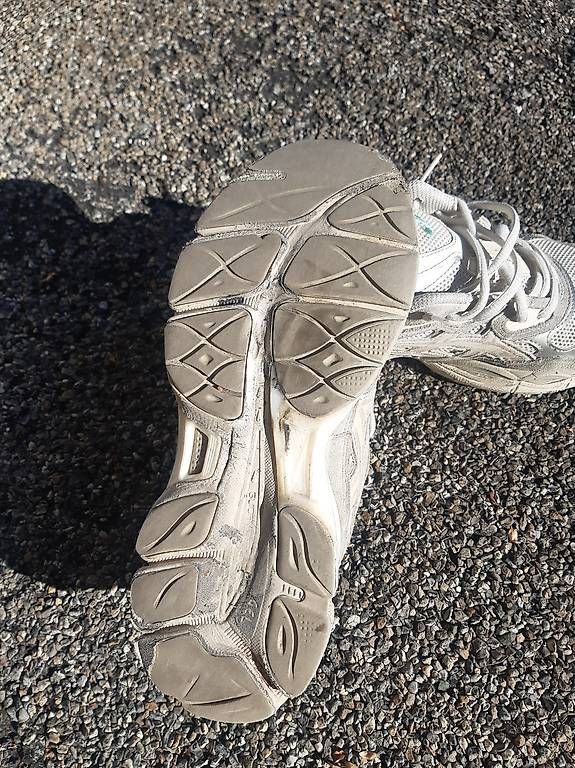 Scarpe da uomo: Asics Gr 40 – Usato da Zürich venduto da vladm 2