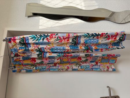 Sommerliche WOH Hose, Grösse M, leichte Stoffhose bunt