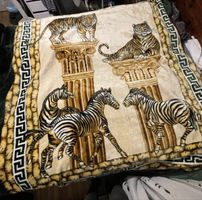 Decke  mit Tiger und Zebra Motiv