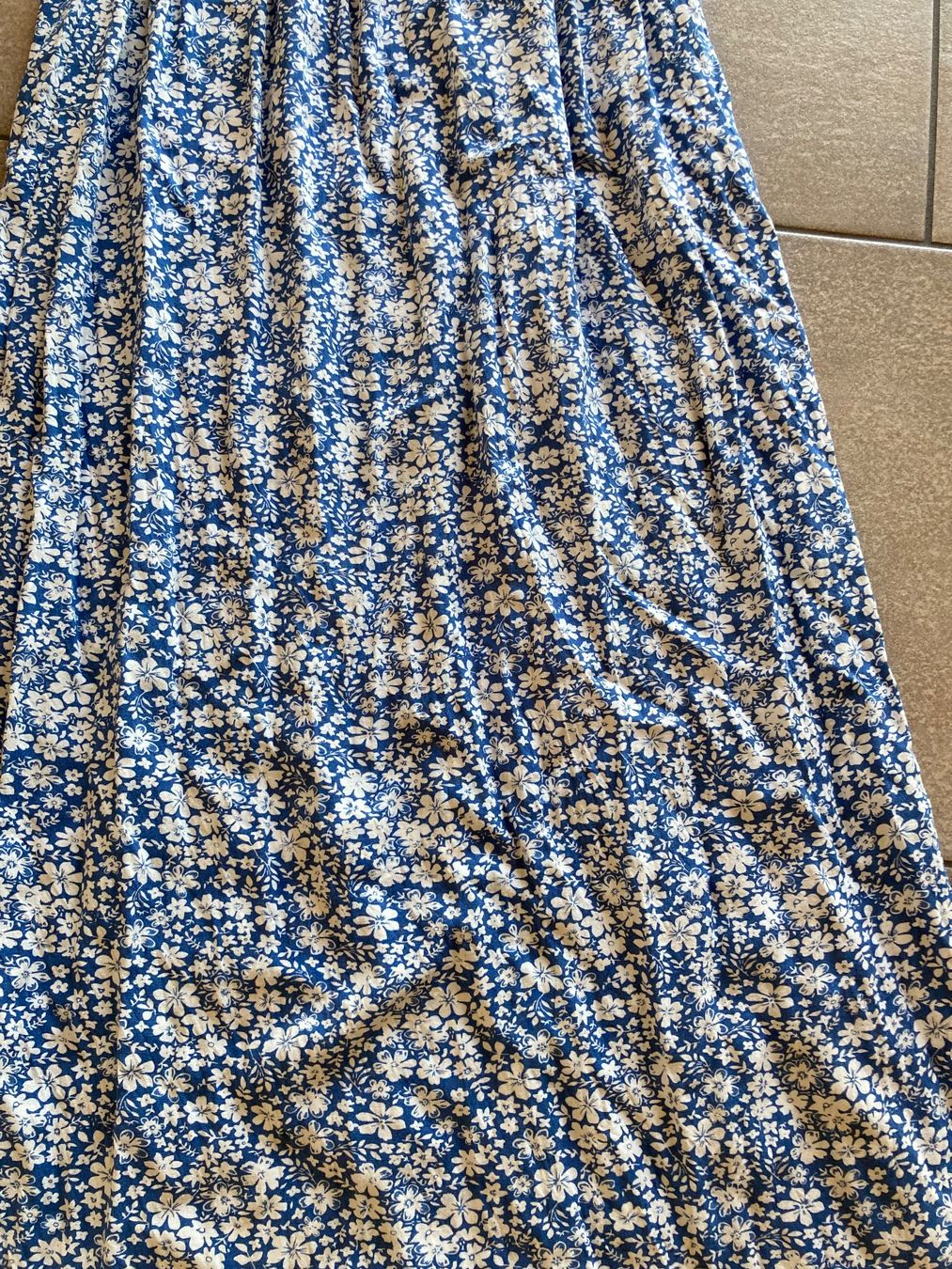 Vestiti: Kleid lang Gr. XS; NEU! – Nuovo (secondo la descrizione) da Mosnang venduto da Kusli09 1