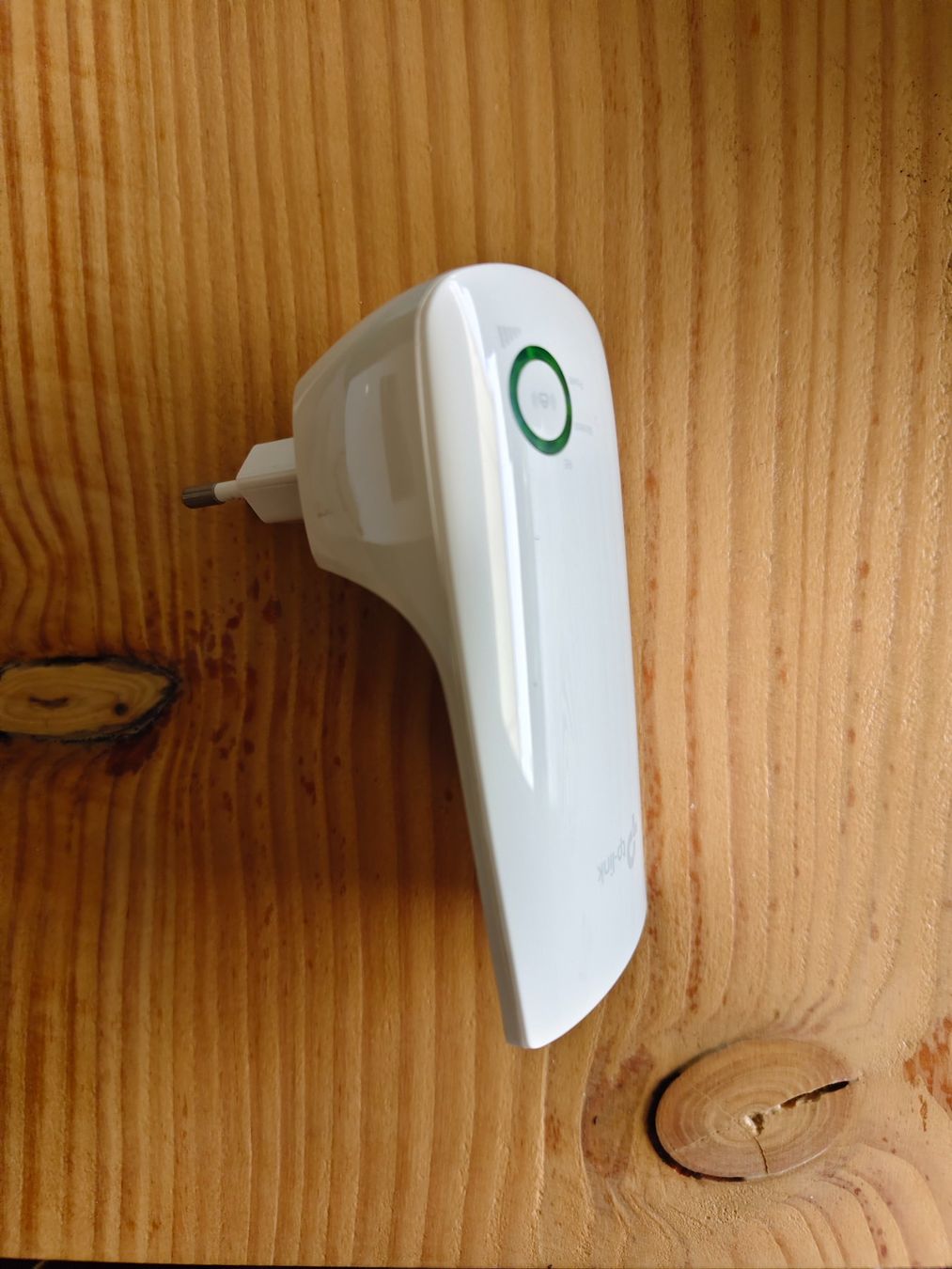 TP-Link WiFi: TP-Link N300 Wi-Fi Range Extender – Usato da Zürich venduto da xfr 2