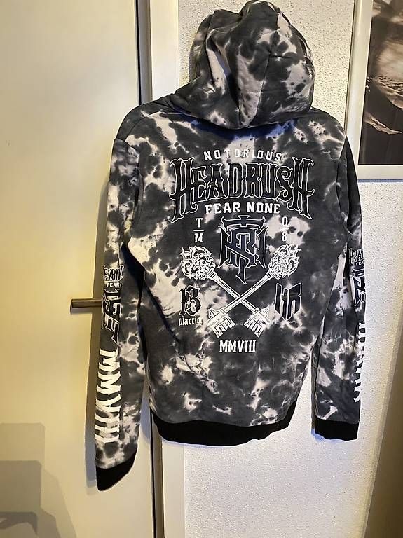 Pullover & Sweatshirts: Pullover Headrush – Gebraucht aus Gisikon von Jen_03 1