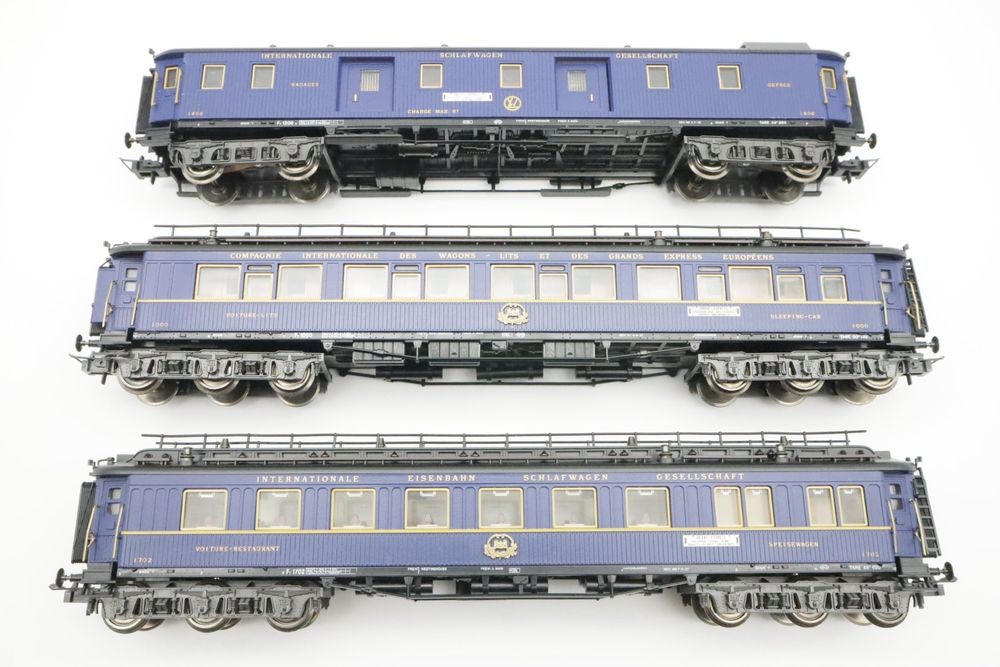 Trix Modelleisenbahnen: Trix 23795, 96, 97 CIWL Personenwagen H0 DC – Gebraucht aus Basel von Railfun 1