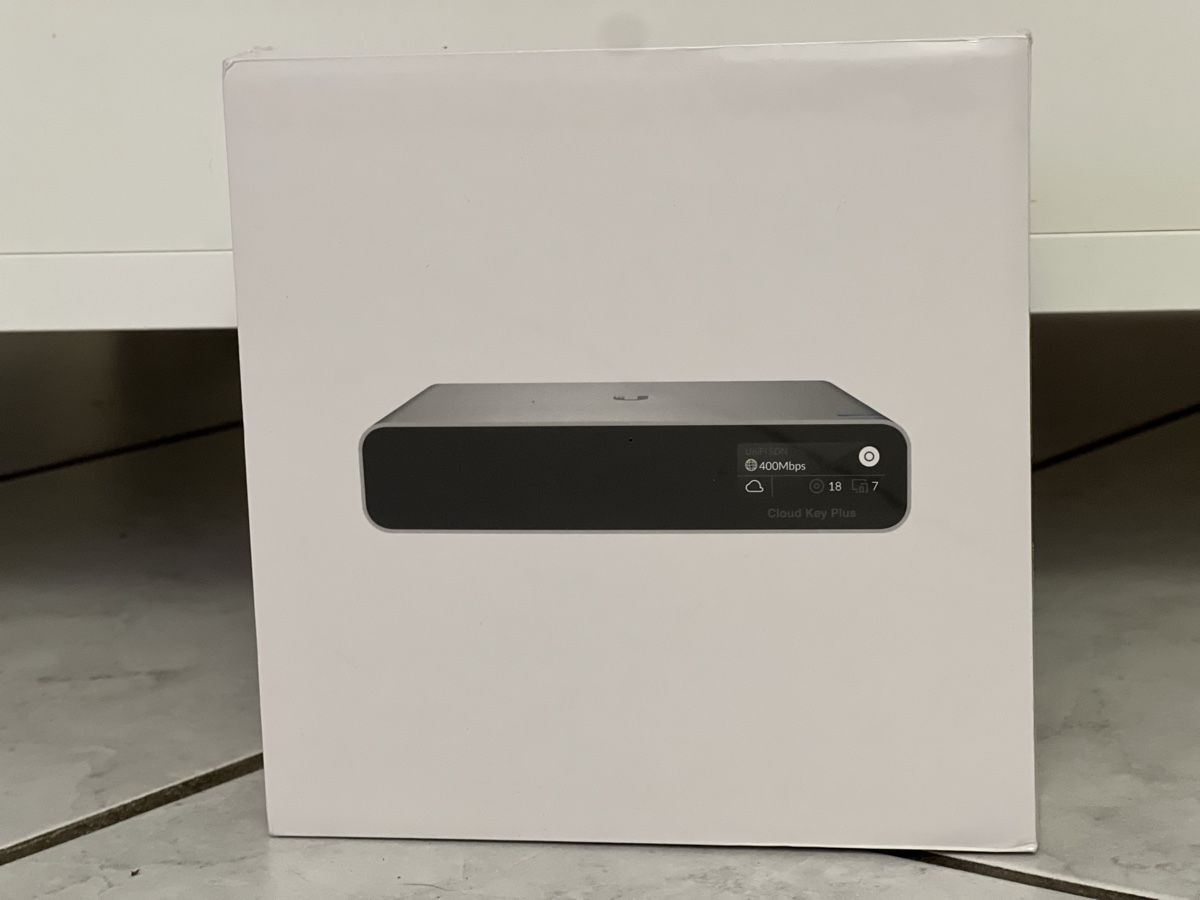 Ubiquiti Server: Ubiquiti Cloud Key Plus (UCK-G2-PLUS) – Nuovo e nell'imballaggio originale da Ebmatingen venduto da Samato