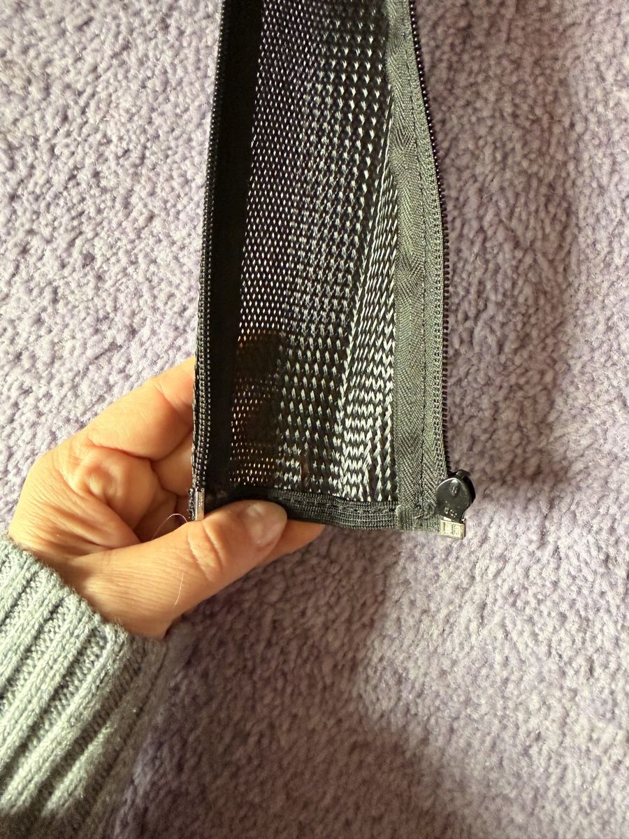 Cavi: 2x cable Protector - Dog/ Baby Protektor Black - Brand New! – Nuovo (secondo la descrizione) da Männedorf venduto da iza04 5