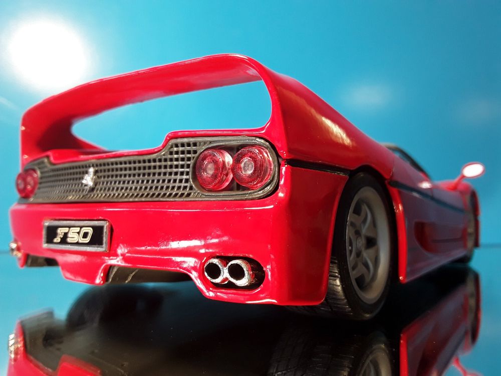 Maisto Ferrari F50 1995 rot 1/18 (Gebraucht) in Zürich für CHF 10 - mit