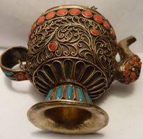 INTERESSANTES ALTES/ANTIKES TIBETISCHES GEFÄSS----9 x 9,5 CM
