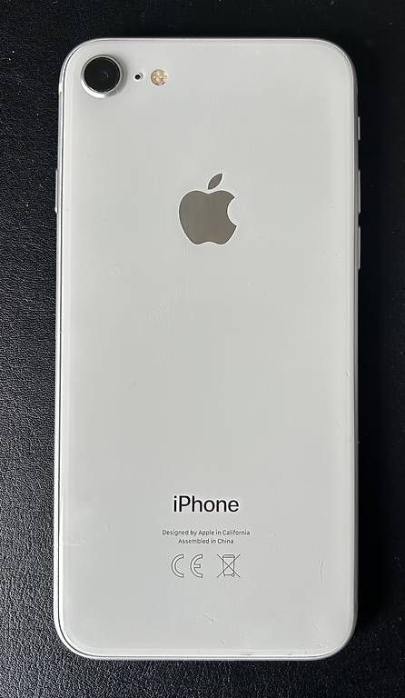 Apple Handys / Smartphones: iPhone 8 / 64GB – Gebraucht aus Zürich von space_man_spiff 1
