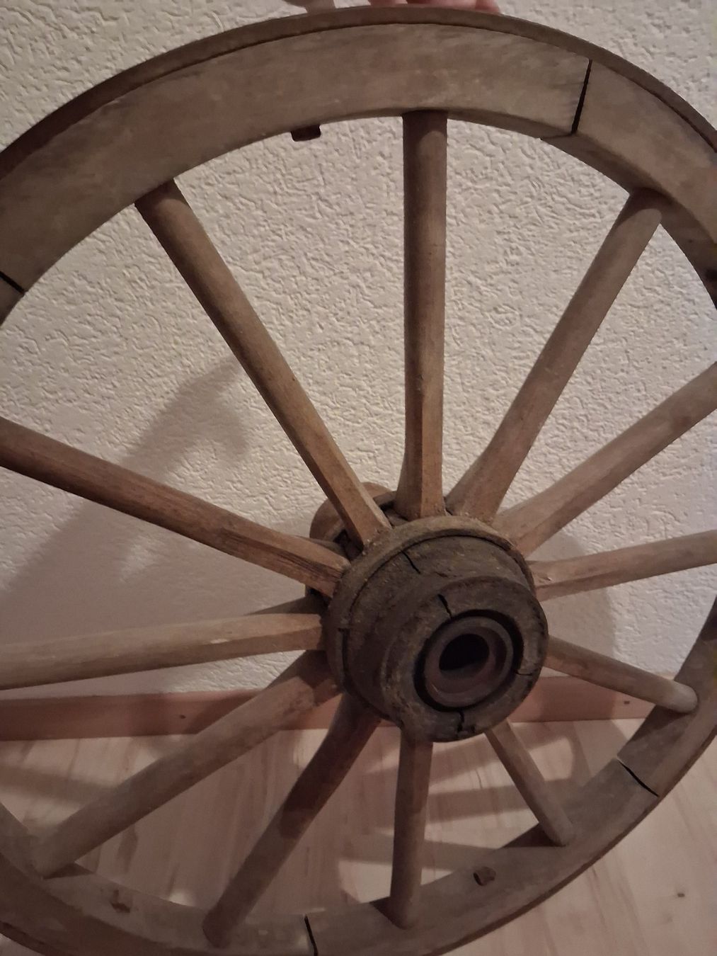 Pneus & Kompletträder: Roue de char 80cm de diamètre – Gebraucht aus Vendlincourt von SylvesterStaline 2