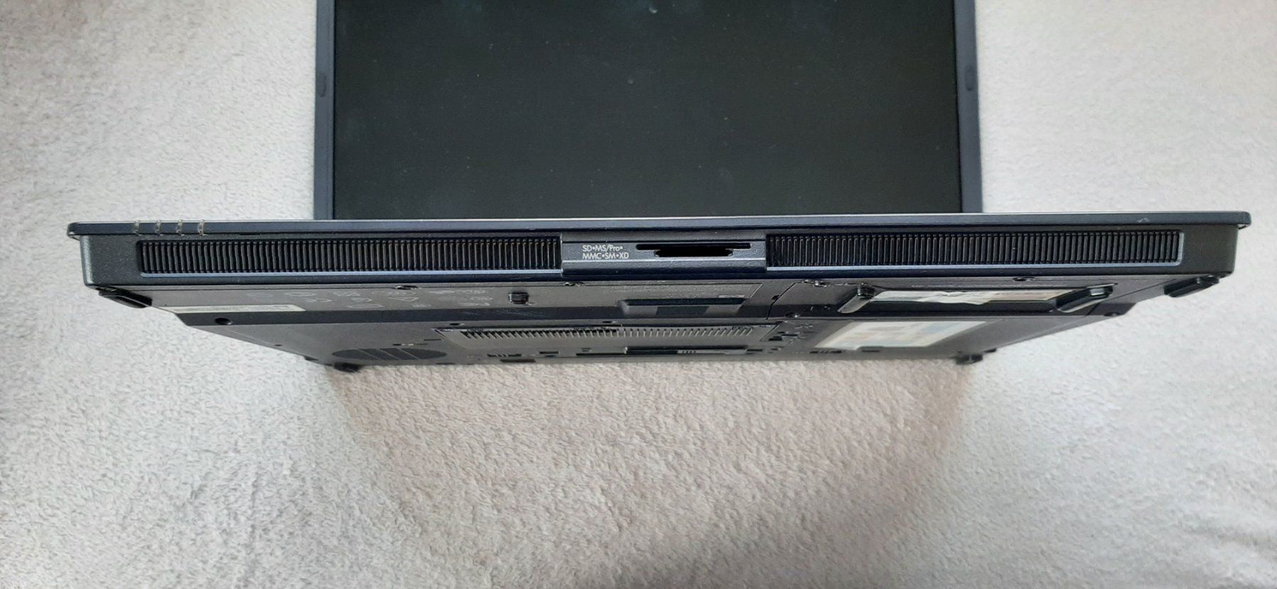 Hewlett Packard Notebook: HP Compaq NX9420 für Bastler oder Teile – Difettoso da Magden venduto da Gold-Adler 8