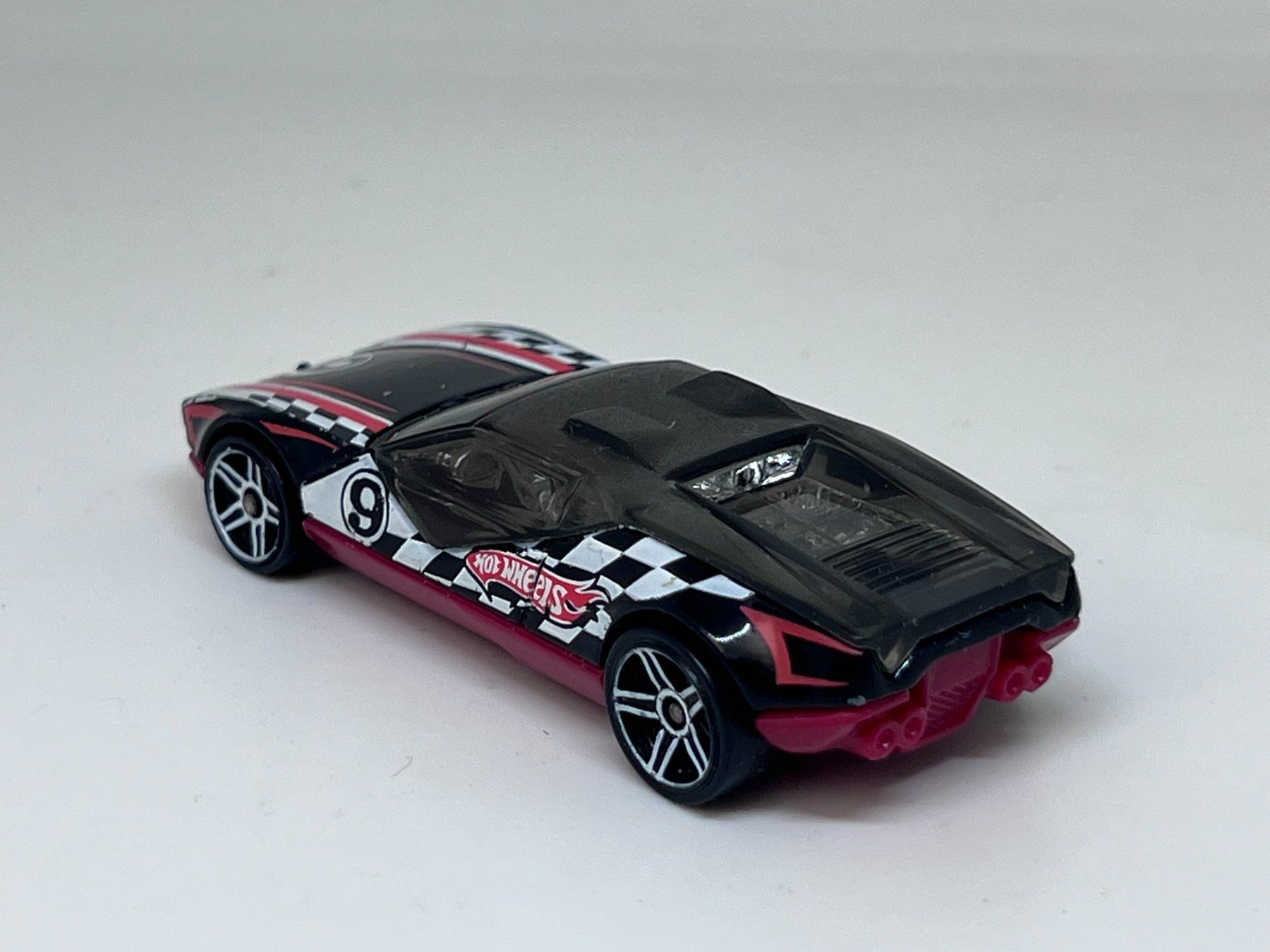 Hot Wheels Modellini d'auto: Hot Wheels La Fasta #313 – Usato da Wildegg venduto da LaaBoutique 2