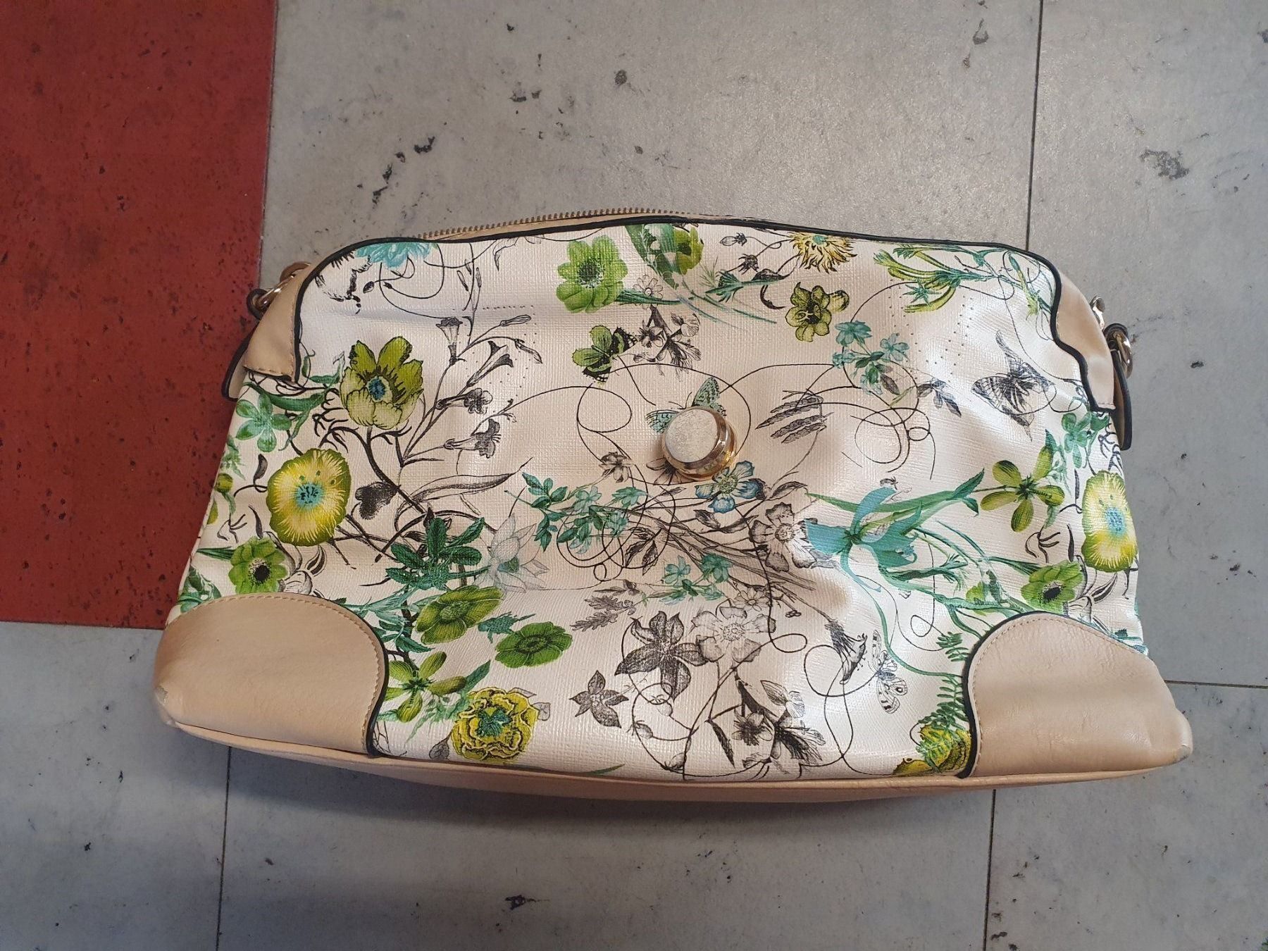 Sacs femmes: Umhängetasche – D'occasion à Moosseedorf par Sonnenschein..