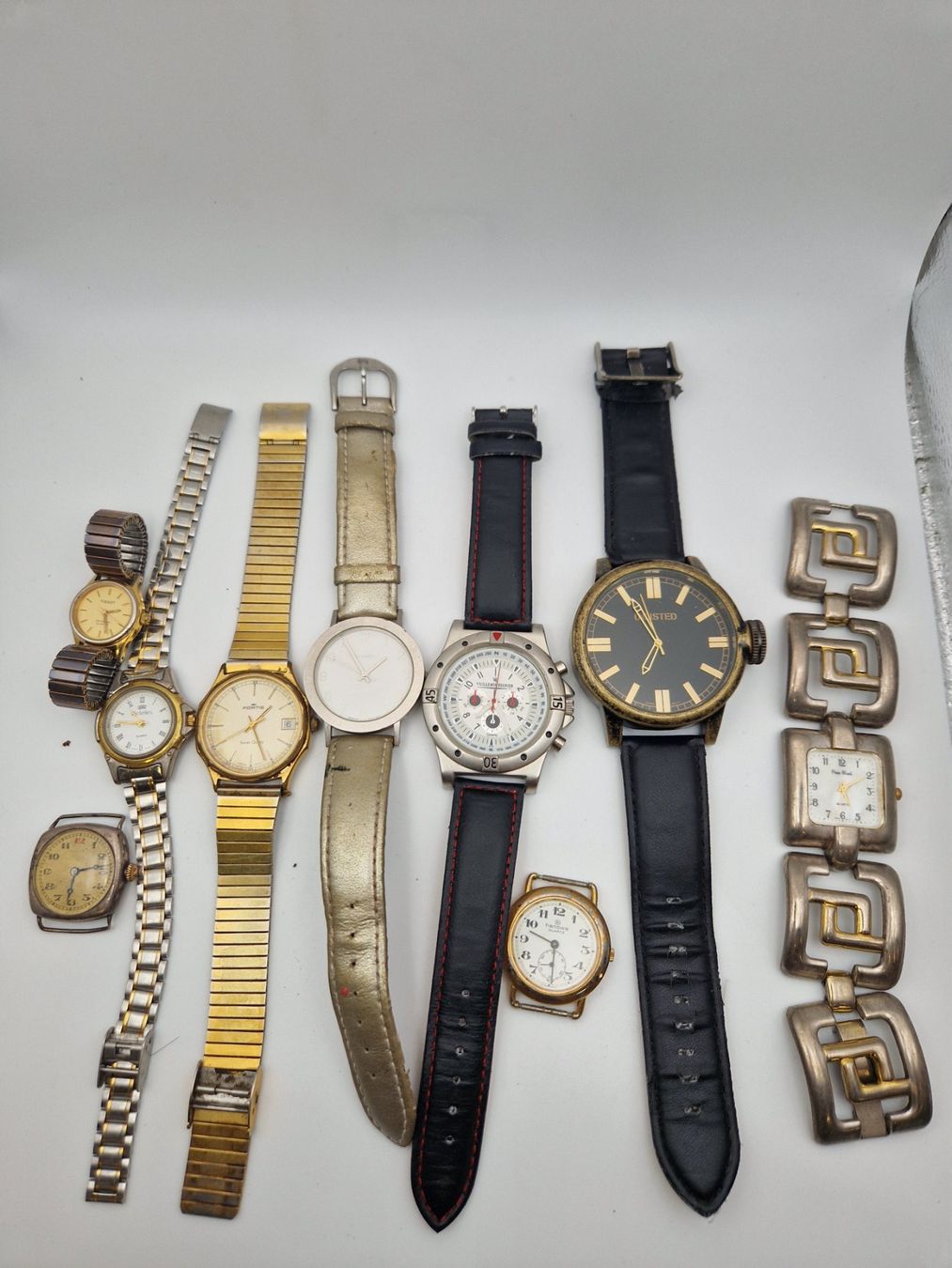 Uhren: Lot montres à quartz – Defekt aus Sembrancher von nat_k8yk