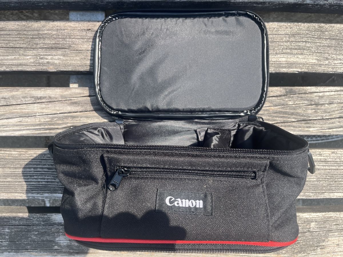 Canon Borse: Canon Kameratasche schwarz – Usato da Stäfa venduto da vic_x2d6