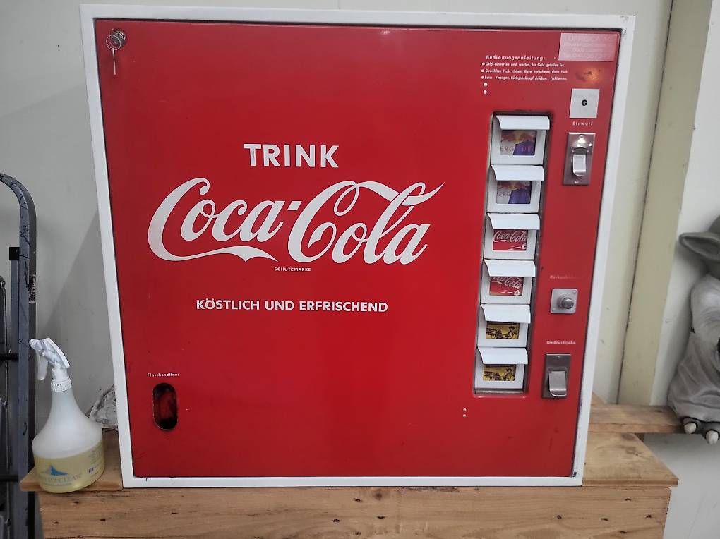 Coca-Cola Frigoriferi: Cola Kühlschrank – Usato da Speicher venduto da Suche2022