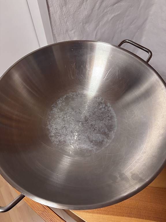 WMF Poêles: WMF: Wok-Pfanne mit Glasdeckel – D'occasion à Arch par tsk_ 1