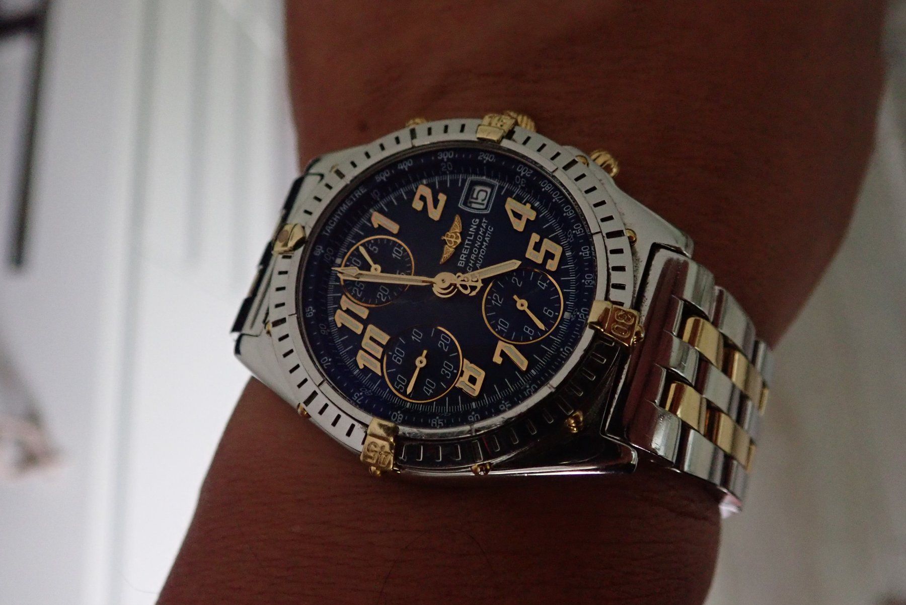 Breitling Orologi: BRIETLING CHRONOMAT AUTOMATIC 18K, GOLD STAHL 100M. – Usato da Wohlen AG venduto da superwatchesteam 9