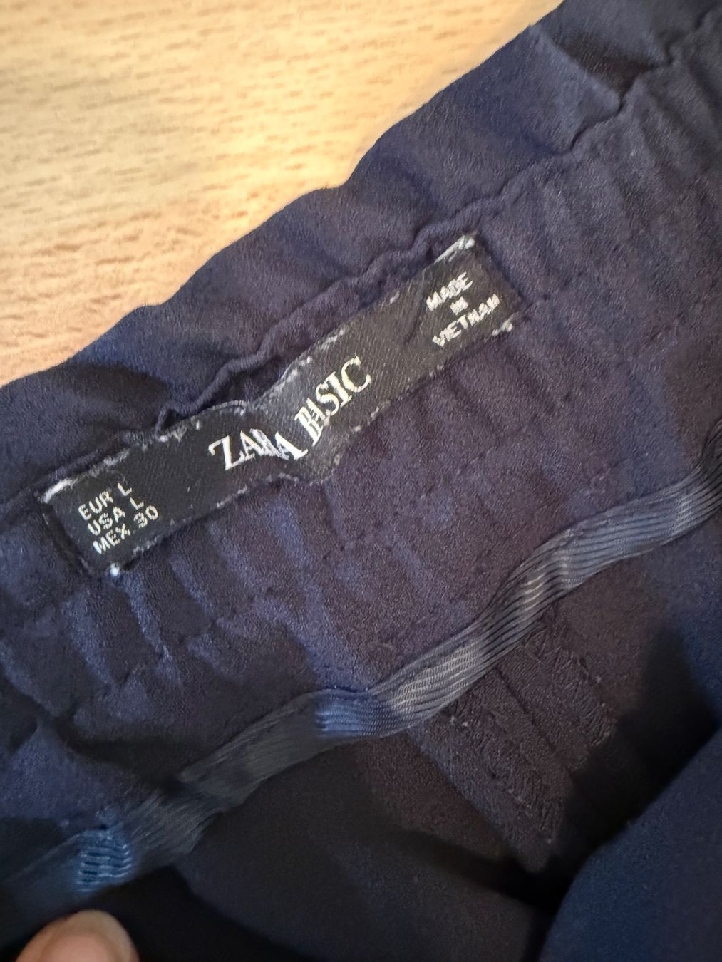 Zara Pantaloni: Stoffhose Zara – Usato da Wettingen venduto da Clodle81 2