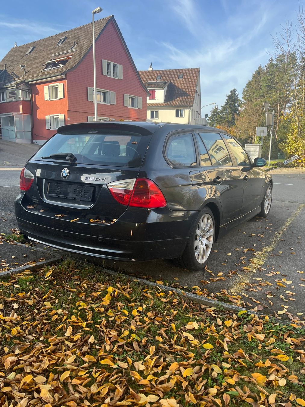 BMW Automobili: BMW 320d E91 Kombi mit Anhängerkupplung – Usato da Oberaach venduto da Kingweibi 4