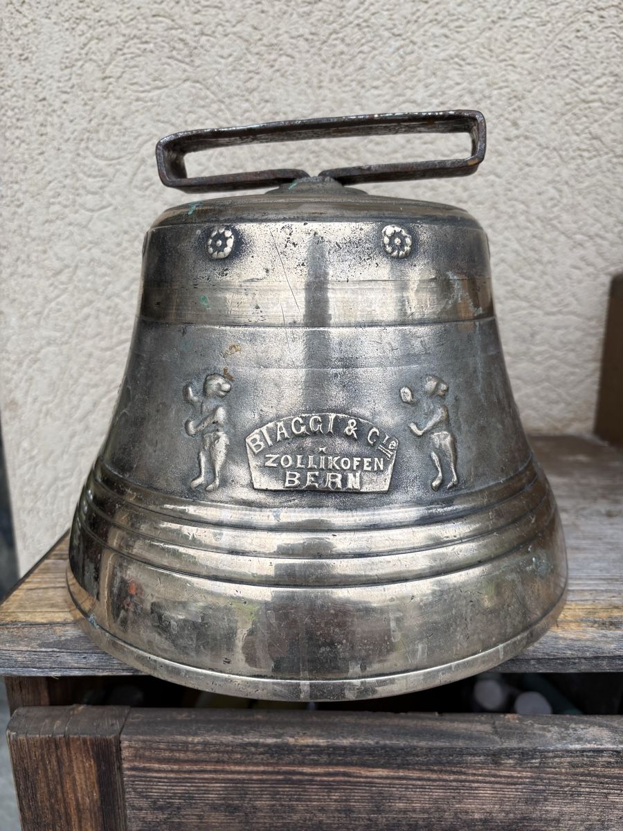 Campanacci mucche: Biaggi Glocke – Usato da Schangnau venduto da Roseggli82