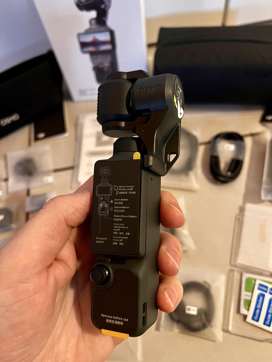 DJI Camcorder: DJI Osmo Pocket 4 Creator Combo – Neu (gemäss Beschreibung) aus Winterthur von Concorde12 1