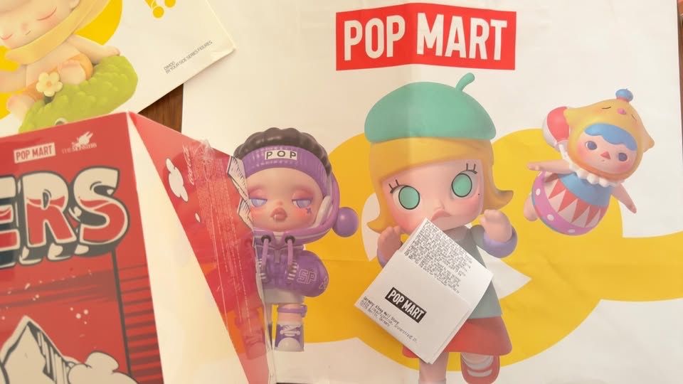 Pop Mart Giocattoli: Labubu Monsterbox aus Berlin, Orginal – Nuovo e nell'imballaggio originale da Solothurn venduto da fluri79 1