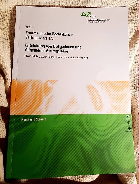 Libri: Akad kaufmännische Rechtskunde Band 1(Passerelle/BME) – Usato da Bern venduto da but_fds5