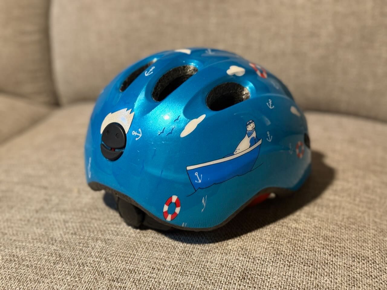 Abus Caschi: Abus Kinderhelm, Grösse 45-50, blau metallic – Usato da Sissach venduto da hucom 1