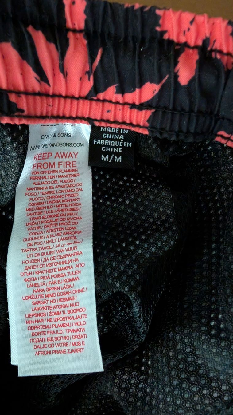 Costumi da bagno: Badehose ONLY & SONS Palmenprint Grösse M – Usato da Wädenswil venduto da coconut1289 3