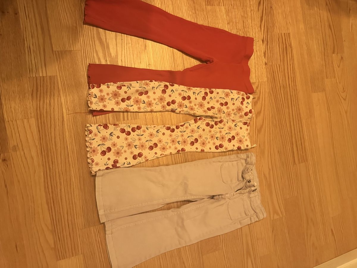 C&A Pantaloni: Schlaghose Grösse 104 – Usato da Zürich venduto da Essences