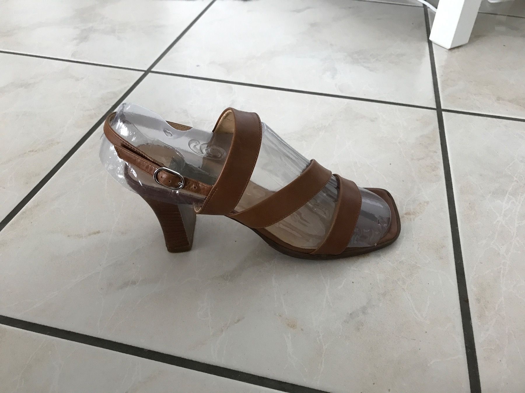 Scarpe da donna: Sandalen – Usato da Landschlacht venduto da girris100 3
