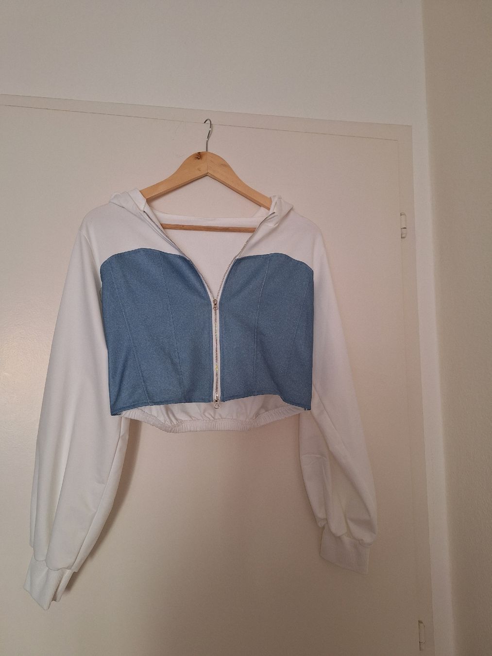 Completi & Tailleur: Ensemble veste avec pantalon. – Nuovo (secondo la descrizione) da Fribourg venduto da car_6vvs 2