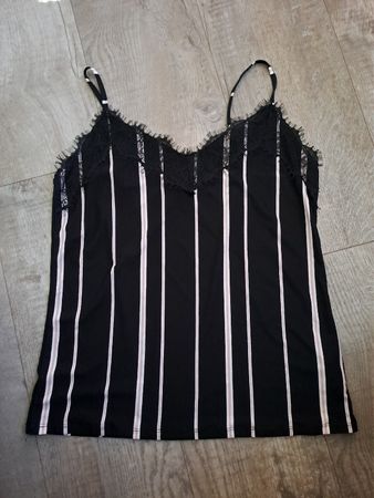 Damen Top mit Streifen und Spitze Gr. M