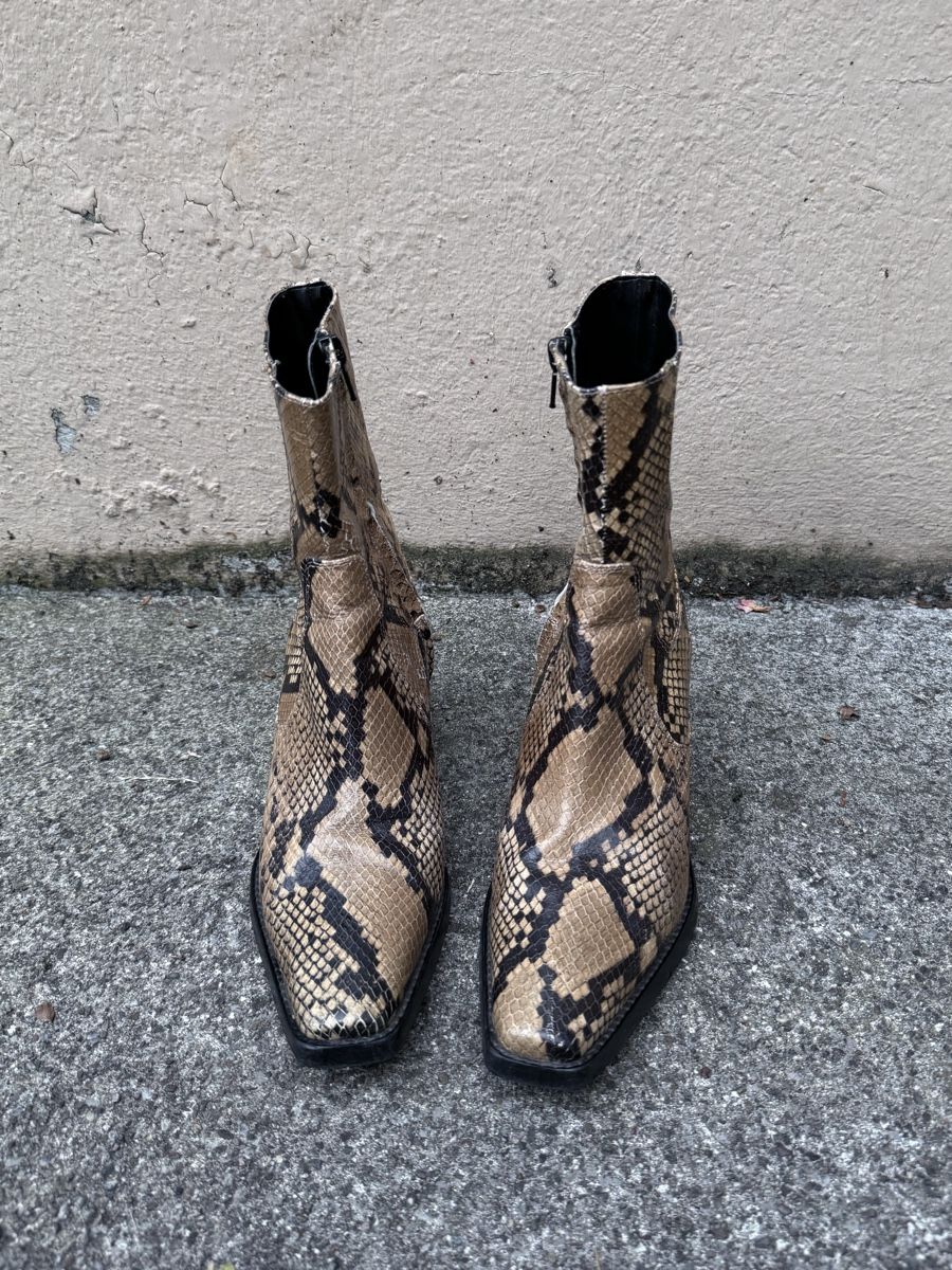 Scarpe da donna: Stiefeletten Zara Schlangenoptik Leder Grösse – Usato da Siebnen venduto da koschitoschi 3