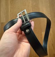Schwarzer Leder Gürtel