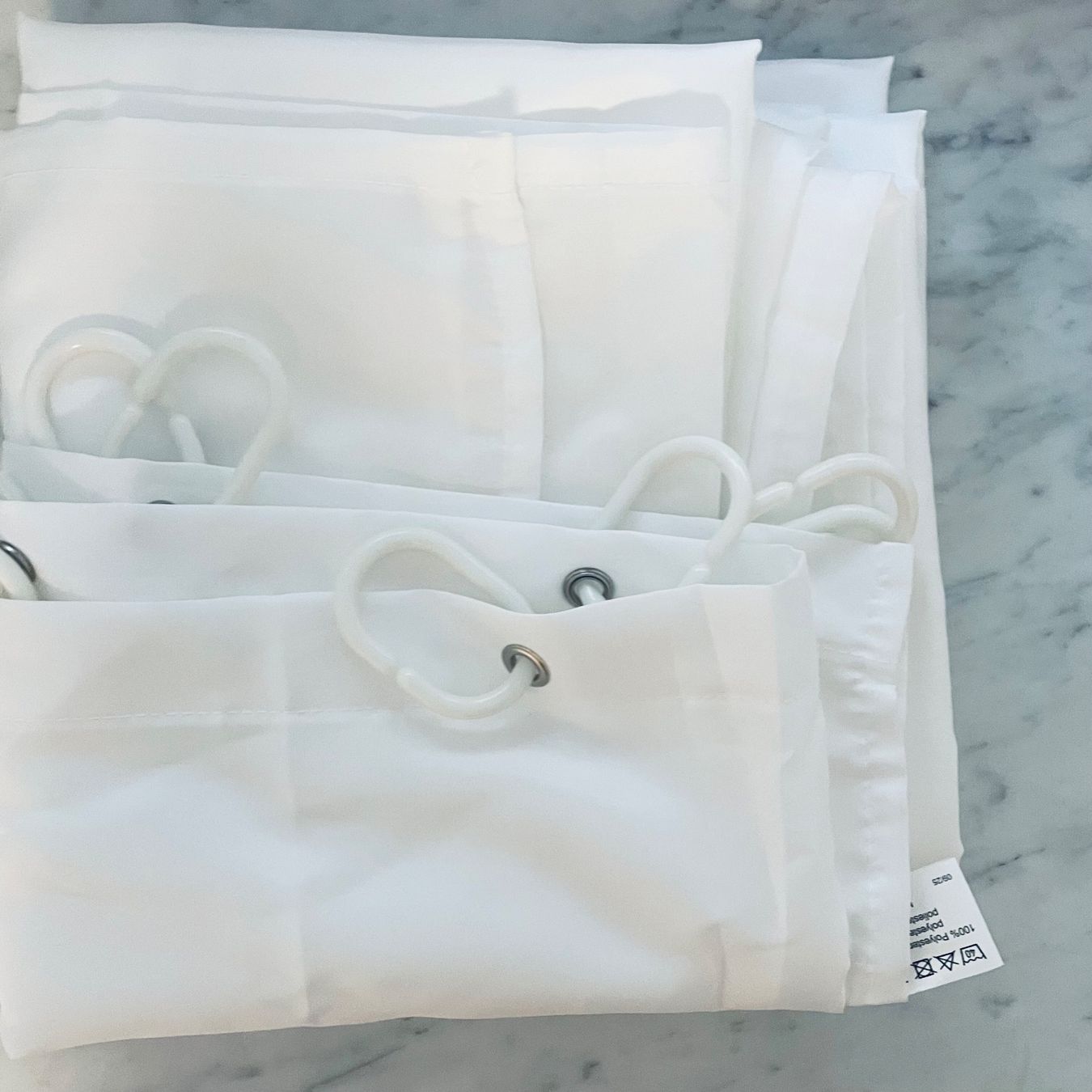 Migros Tende: Duschvorhang weiss 100% Polyester neuwertig – Usato da Liestal venduto da Coutellerie 1