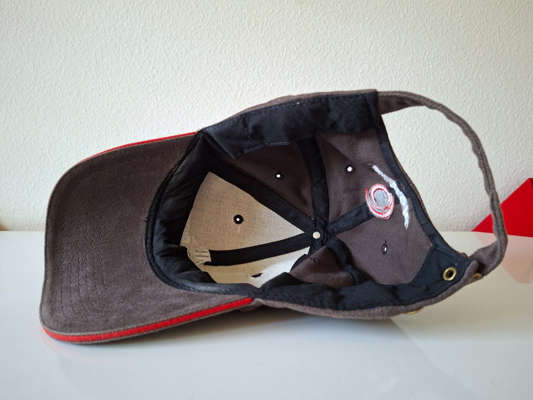 Audemars Piguet Copricapi, berretti & cappellini: Cap  "Audemars Piguet"   "Alinghi"   Baumwolle  braun – Usato da Zürich venduto da Daniel517 5