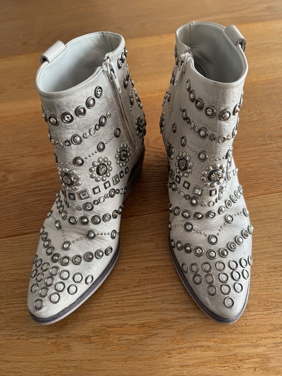Chaussures femmes: Stiefeletten Gr. 36 – D'occasion à Killwangen par was.sharp