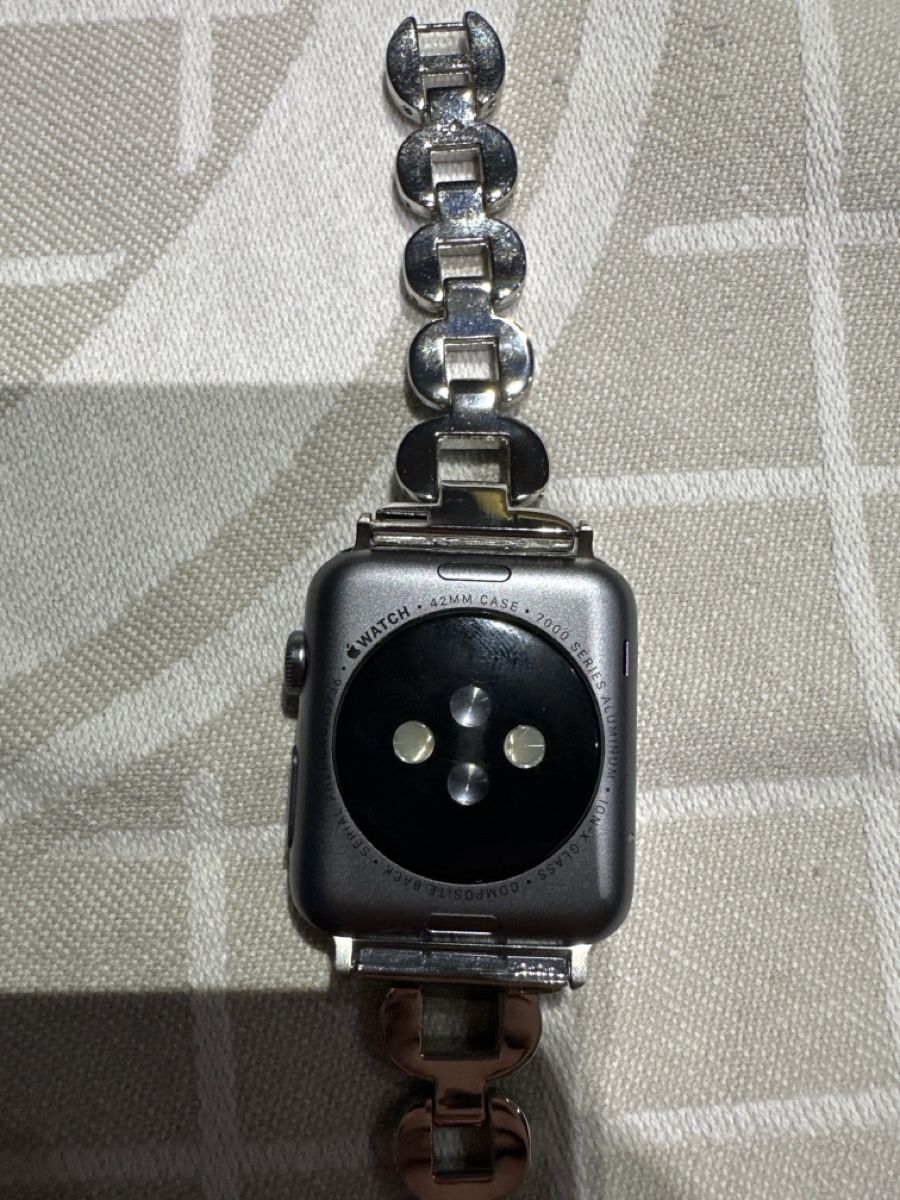 Apple Smartwatch: Apple Watch / Serie 3 42mm – Usato da Wallenwil venduto da roberta.gr 1