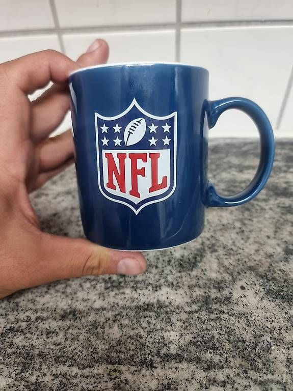Tassen: NFL Tasse – Gebraucht aus Fehraltorf von rae_cr2c 1