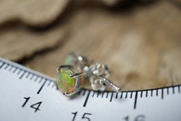 Opal   Rund Facettiert  5mm  Farbig  Ohrstecker   925 Silber