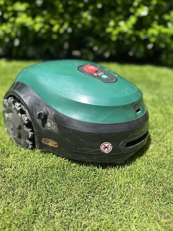 Tagliaerba: Tondeuse robot Robomow RT700 – Usato da Epalinges venduto da mr.siegal 1