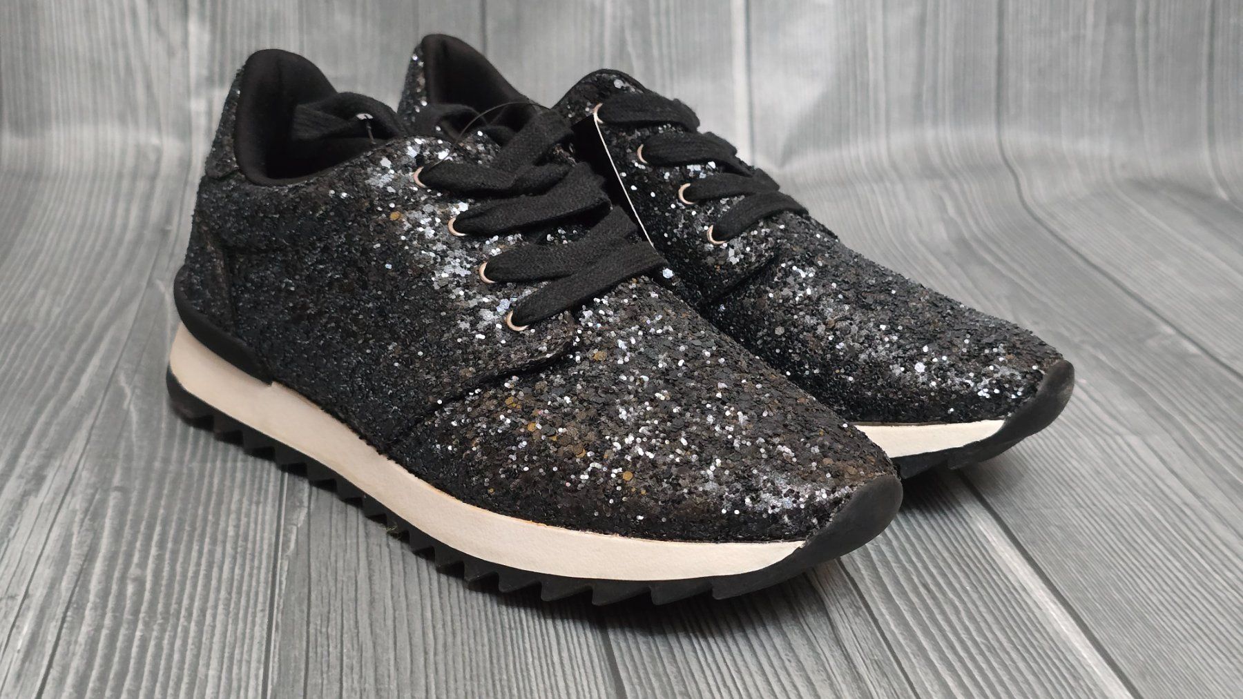 Scarpe da donna: Alesya Glitzer Sneaker - 37 - Black Sparkle – Nuovo (secondo la descrizione) da Thalwil venduto da VitaMini