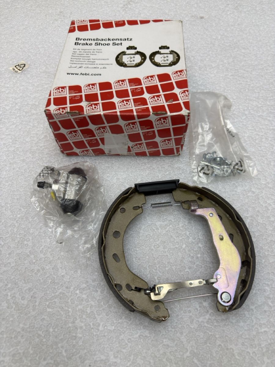 Smart Alle Autoersatzteile: Smart 451 Bremsbackensatz – Neu und originalverpackt aus Scherz von spike22.5 2