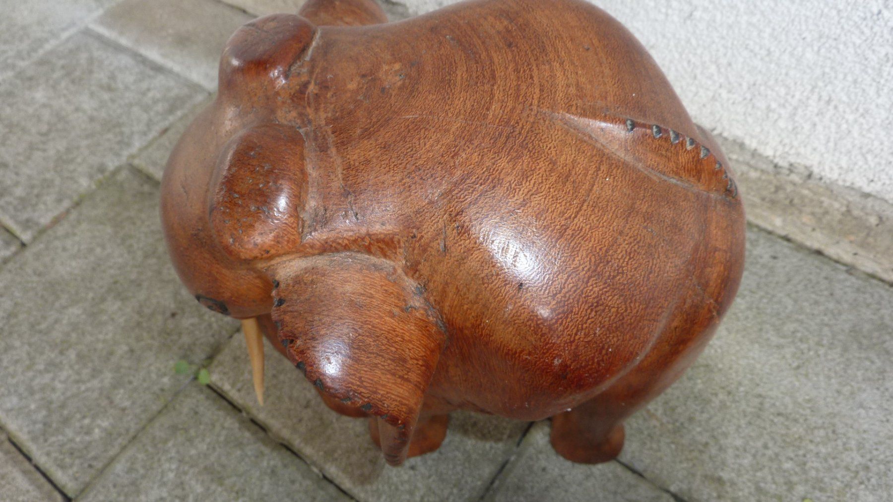Statuette: 2 holz elefanten – Nuovo (secondo la descrizione) da Füllinsdorf venduto da pmarkus 1