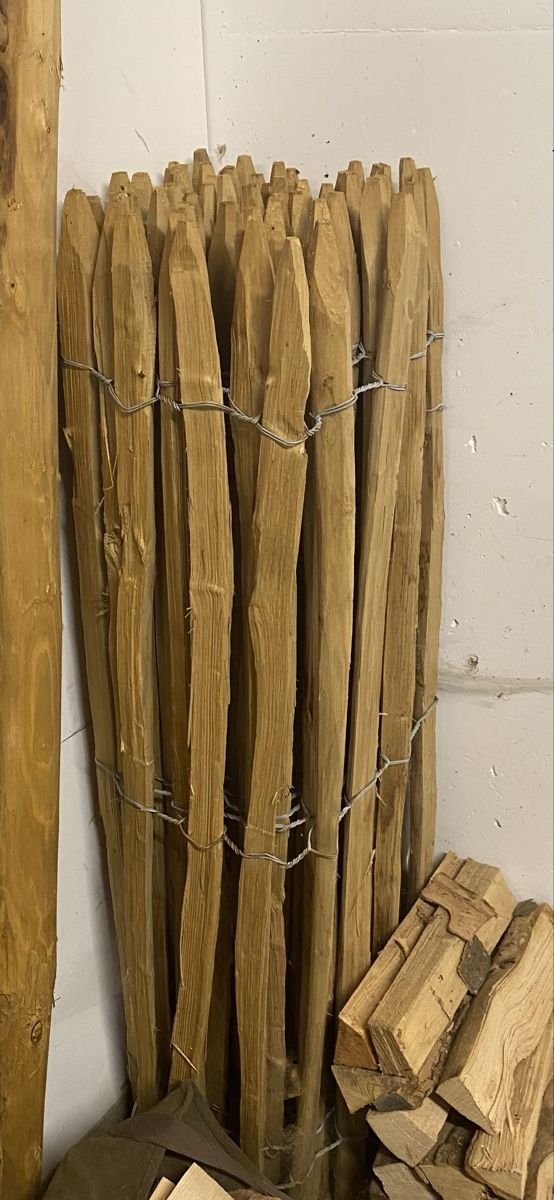 Fendivista: Holzzaun und 3 Holzpfähle – Usato da Sarmenstorf venduto da anroca 2