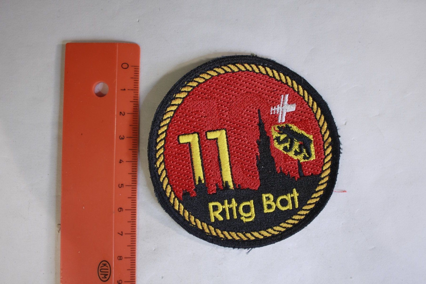 Schweizer Armee Placchette & Badge: 11 rttg bat – Usato da La plaine venduto da 762