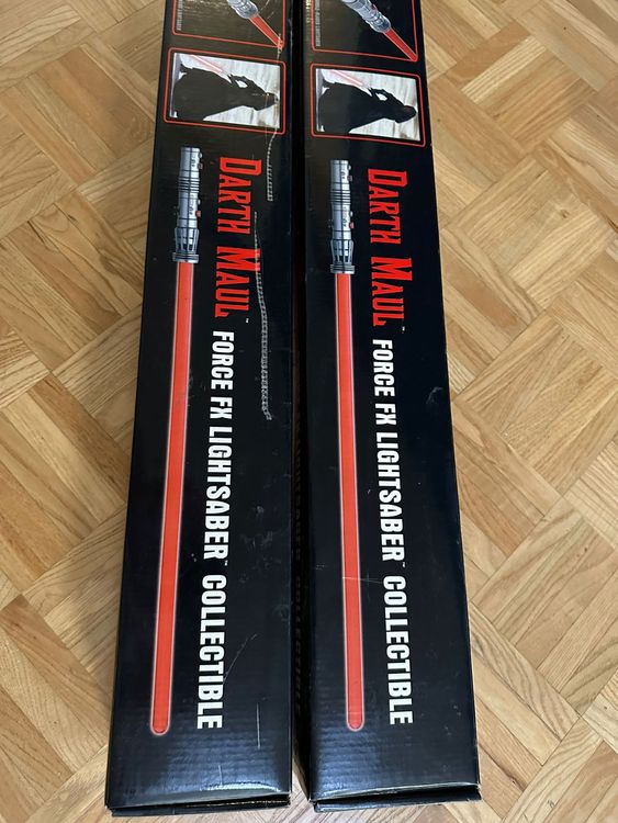 Hlieeosfcn FX Lightsaber, RGB 7 kleuren Smooth Swing Metal Lightsabers, USB oplaadbare Lightsaber kinderen en volwassenen voor Kerstmis Halloween Cosplay 78cm (zwart