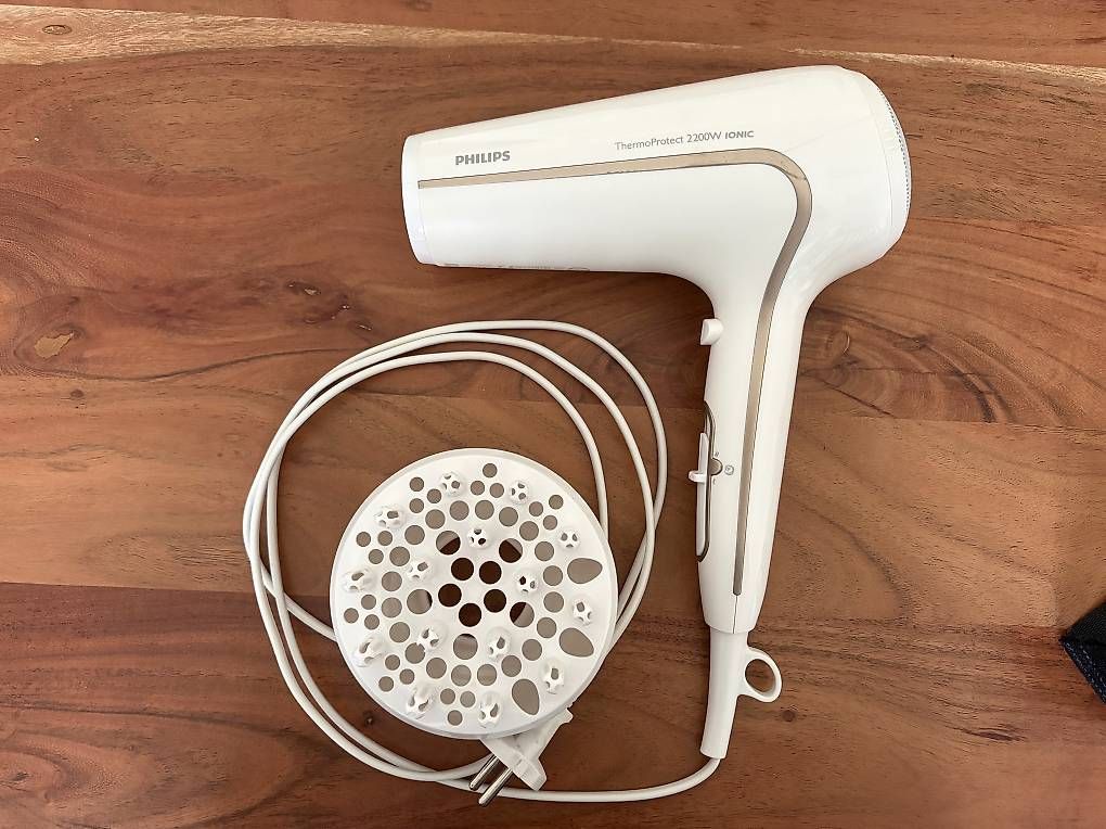 Asciugacapelli: Philips Iconic ThermoProtect / Fön / Haartrockner / Haidryer – Usato da Zürich venduto da ahe_7gq2 1